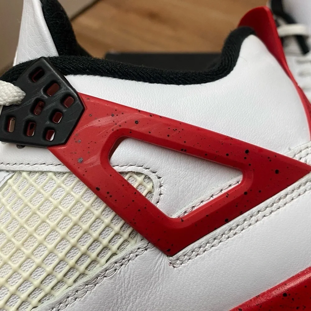 2023 Air Jordan 4 Retro “Red Cement” Size 11.5